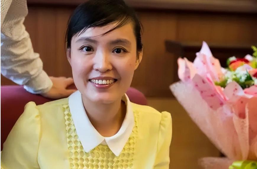 演員張麗莉，從默默無聞到舞臺(tái)之星的勵(lì)志成長(zhǎng)之路